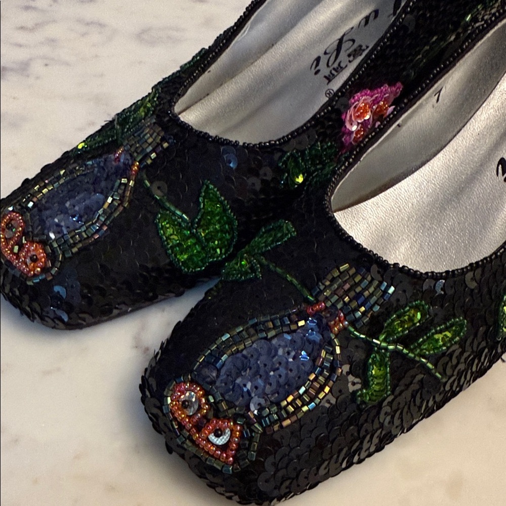 Black Sequin Embellished Women's Shoes - Picture 5 of 7